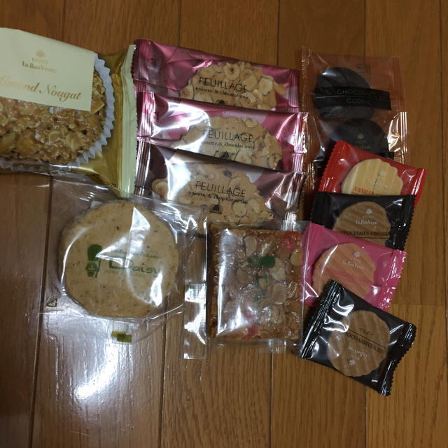 お菓子55点~お中元クッキー煎餅 食品/飲料/酒の食品(菓子/デザート)の商品写真