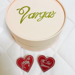 ヴァーガス(Vargas)の【新品】vargas♡ユニコーンピアス 赤(ピアス)