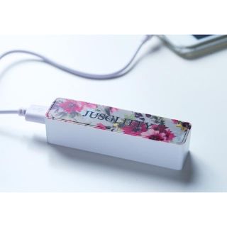 ジャスグリッティー(JUSGLITTY)の新品☆モバイルチャージャー(バッテリー/充電器)