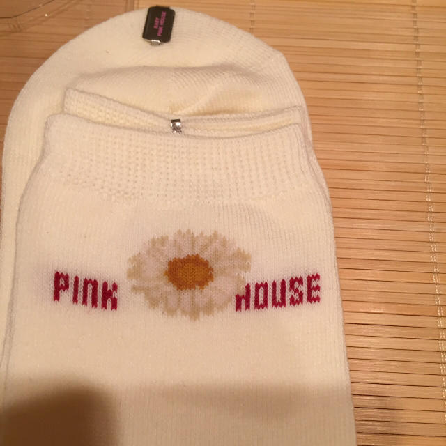 PINK HOUSE(ピンクハウス)の【最終値下げ】【新品】PINK HOUSE の 靴下 レディースのレッグウェア(ソックス)の商品写真