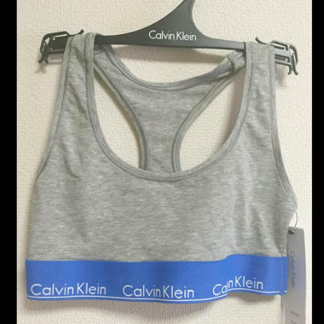 Calvin Klein(カルバンクライン)の新品☆Calvin Klein 下着☆スポーツブラ レディース Sサイズ レディースの下着/アンダーウェア(ブラ)の商品写真