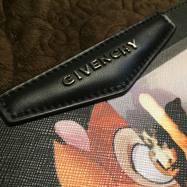 GIVENCHY クラッチバッグ  バンビ