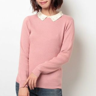 アースミュージックアンドエコロジー(earth music & ecology)の新品・未使用 earth 襟ビジューニットプルオーバー ピンク(ニット/セーター)