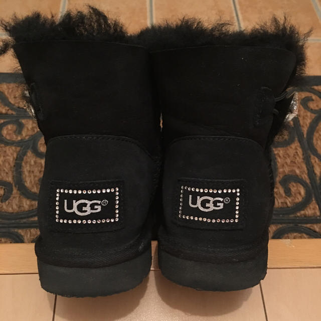 UGG(アグ)のUGG ムートンブーツ スワロフスキー レディースの靴/シューズ(ブーツ)の商品写真