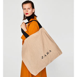 ザラ(ZARA)の今季 ザラ ジュートトートバッグ ショッピングバッグ ワンピ パンツ サンダル(トートバッグ)