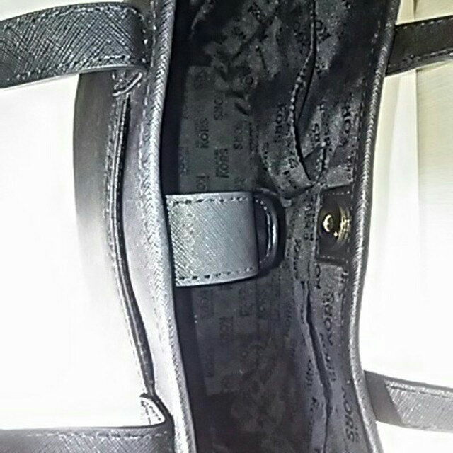 Michael Kors(マイケルコース)のMICHAEL KORS ミニハンドバッグ レディースのバッグ(ハンドバッグ)の商品写真