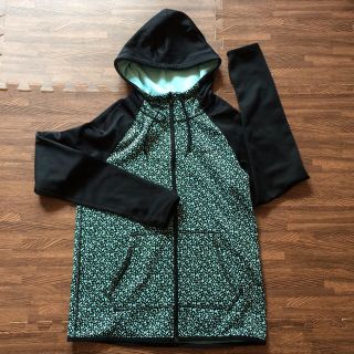 ナイキ(NIKE)の専用です。中古 ★美品★ナイキ  裏起毛 トレーニング パーカー Sサイズ(パーカー)