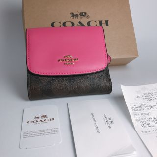 コーチ(COACH)のCOACH コーチ タグ付き★ブラウン&ブラッドピンク　二つ折り　新品(財布)