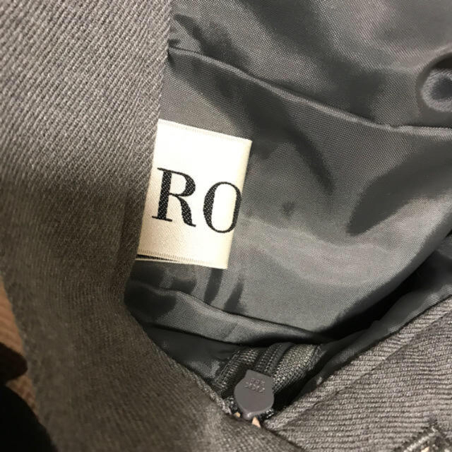 ROPE’(ロペ)の新品 ロペ グレー フレアスカート レディースのスカート(ひざ丈スカート)の商品写真