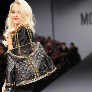 モスキーノ(MOSCHINO)のリリー様 お取り置き(ショルダーバッグ)