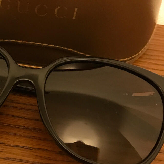 Gucci(グッチ)のGUCCI♡人気サングラス ケース付き レディースのファッション小物(サングラス/メガネ)の商品写真