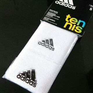 アディダス(adidas)のo＆k様専用 新品未使用adidasアディダスリストバンド/ホワイト(バングル/リストバンド)