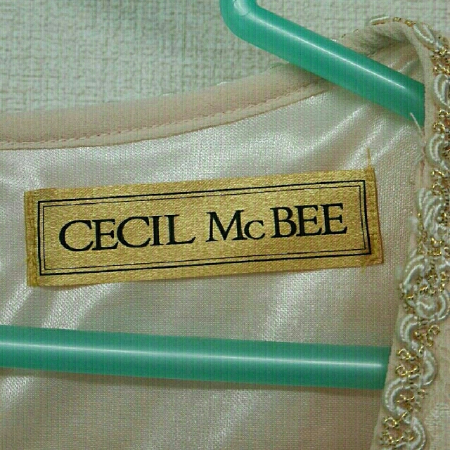 CECIL McBEE(セシルマクビー)の★★CECIL McBEE《フリルチュニック》★★ レディースのトップス(チュニック)の商品写真