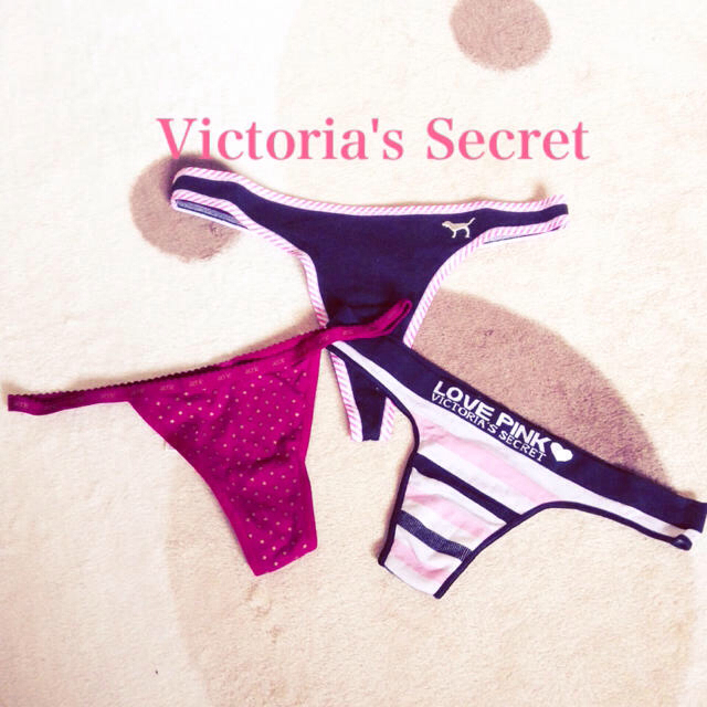 Victoria's Secret(ヴィクトリアズシークレット)のVS thongs♬ レディースのルームウェア/パジャマ(ルームウェア)の商品写真