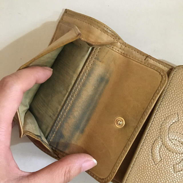 CHANEL(シャネル)のシャネル ココ 二つ折り財布 ベージュ レディースのファッション小物(財布)の商品写真