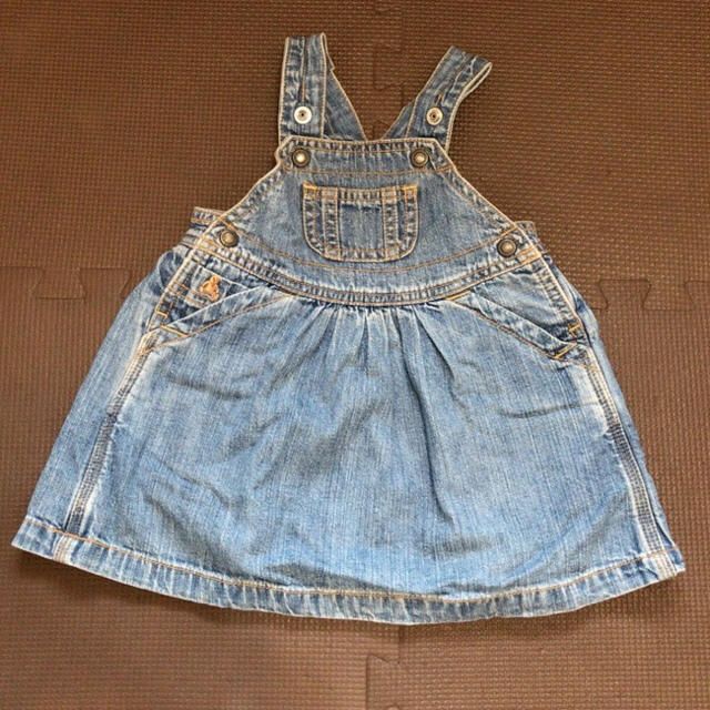 babyGAP(ベビーギャップ)のGAP デニムワンピース 3-6m キッズ/ベビー/マタニティのベビー服(~85cm)(ワンピース)の商品写真