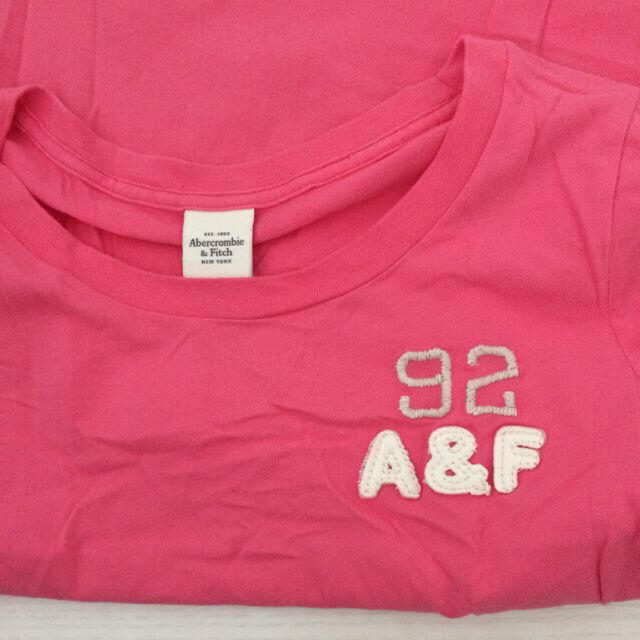 Abercrombie&Fitch(アバクロンビーアンドフィッチ)のアバクロ Tシャツ★新品 レディースのトップス(Tシャツ(半袖/袖なし))の商品写真