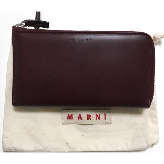 Marni(マルニ)の専用です。マルニ MARNI  長財布、theory ニット2点おまとめ レディースのファッション小物(財布)の商品写真