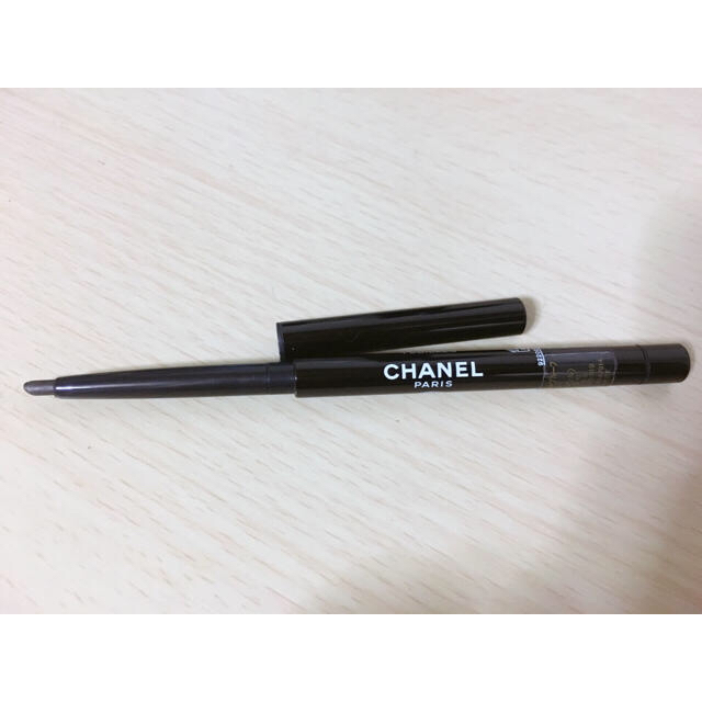 CHANEL(シャネル)のCHANEL ペンシルアイライナー 914 コスメ/美容のベースメイク/化粧品(アイライナー)の商品写真