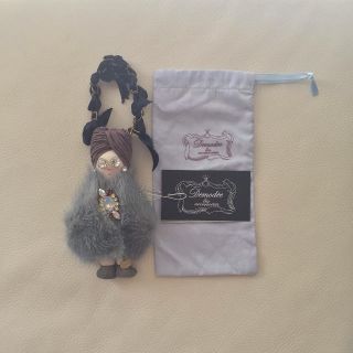 でした MUVEIL デモデ バッグチャームの通販 by mh♡'s shop ...