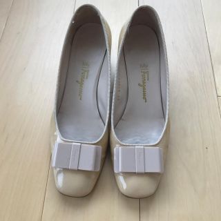 サルヴァトーレフェラガモ(Salvatore Ferragamo)のフェラガモ リボン ラバー (ハイヒール/パンプス)