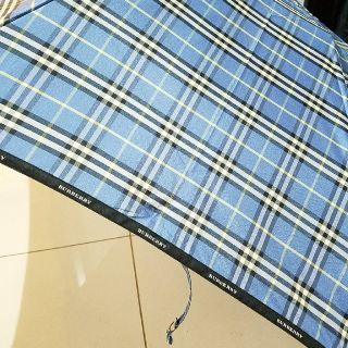 バーバリー(BURBERRY)の【maa様専用】BURBERRY　バーバリー　折り畳み傘　ノバチェック(傘)