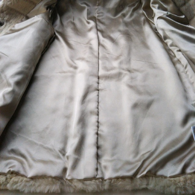 dazzlin(ダズリン)のdazzlin ファーコート　 レディースのジャケット/アウター(毛皮/ファーコート)の商品写真