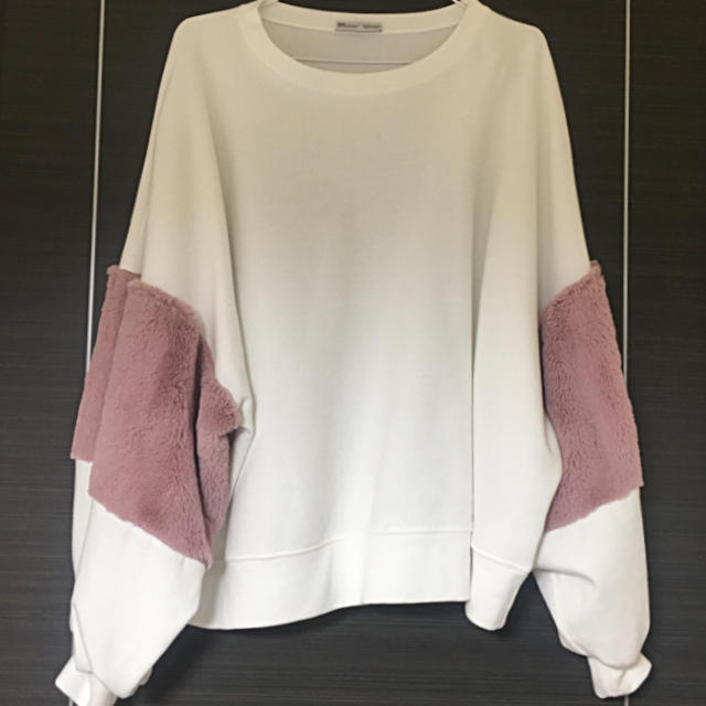 ZARA(ザラ)のzara/袖ボアスウェット美品 レディースのトップス(トレーナー/スウェット)の商品写真