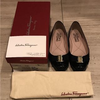 サルヴァトーレフェラガモ(Salvatore Ferragamo)のフェラガモ フラットシューズ(ハイヒール/パンプス)