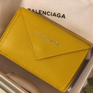 Balenciaga - 国内定価以下 新品未使用 バレンシアガ ミニ財布 黄色の通販｜ラクマ