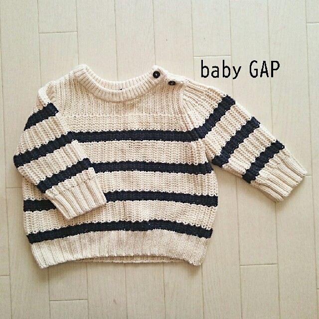 babyGAP(ベビーギャップ)の値下げ♡GAP   男女OK ボーダーニット  80 キッズ/ベビー/マタニティのベビー服(~85cm)(ニット/セーター)の商品写真