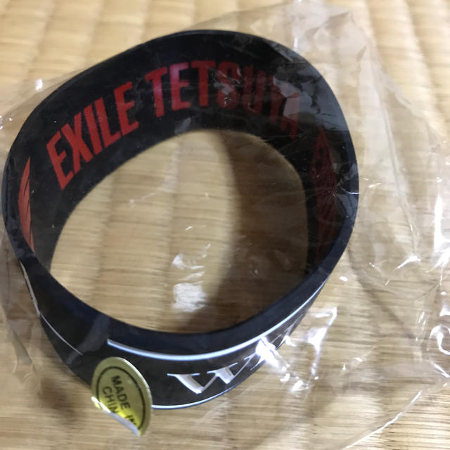 EXILE THE SECOND(エグザイルザセカンド)のTETSUYA ゴムブレス エンタメ/ホビーのタレントグッズ(ミュージシャン)の商品写真