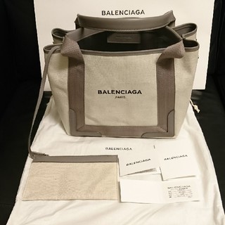 バレンシアガバッグ(BALENCIAGA BAG)の新品、未使用、バレンシアガ  S グレー(希少)トート(ハンドバッグ)