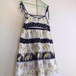 ビーエルユーイー(B.L.U.E.)の再値下げ！春らしいワンピース(ひざ丈ワンピース)
