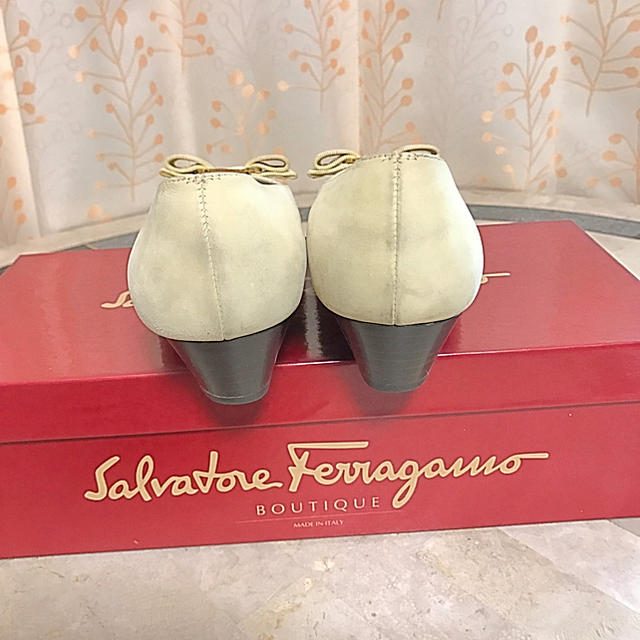 Salvatore Ferragamo(サルヴァトーレフェラガモ)のフェラガモ パンプス レディースの靴/シューズ(ハイヒール/パンプス)の商品写真