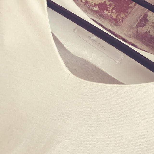 RETRO GIRL(レトロガール)のRETORO GIRL♥ 深スリット入り ロングT レディースのトップス(Tシャツ(半袖/袖なし))の商品写真