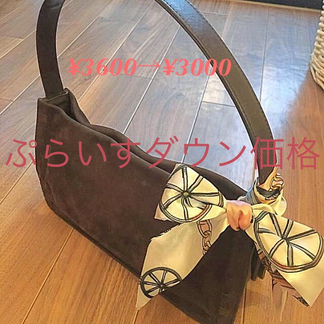 COACH(コーチ)のCOACH❤︎ミニショルダー❤︎スエード・used・チャーム付 レディースのバッグ(ショルダーバッグ)の商品写真