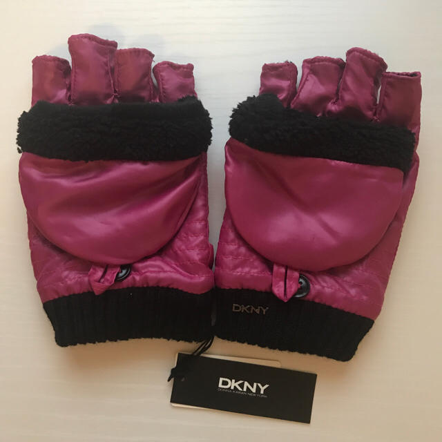 DKNY(ダナキャランニューヨーク)のDKNY 手袋 レディースのファッション小物(手袋)の商品写真