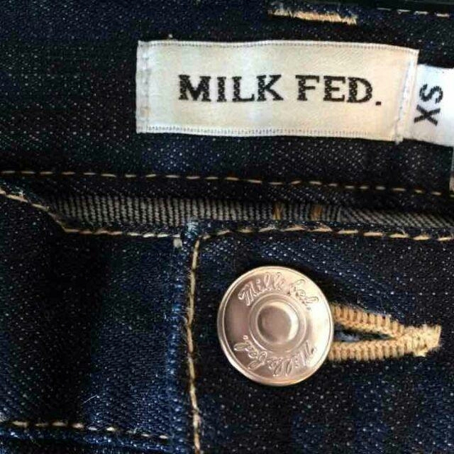 MILKFED.(ミルクフェド)の♥MILKFED ミルクフェド リボン スキニーデニム ジーパン ブルー レディースのパンツ(デニム/ジーンズ)の商品写真