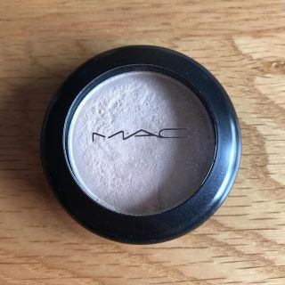 マック(MAC)のM.A.Cアイシャドウ(アイシャドウ)