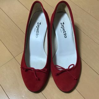 レペット(repetto)のレペット 赤 パンプス 38.5 24センチくらいです。(ハイヒール/パンプス)