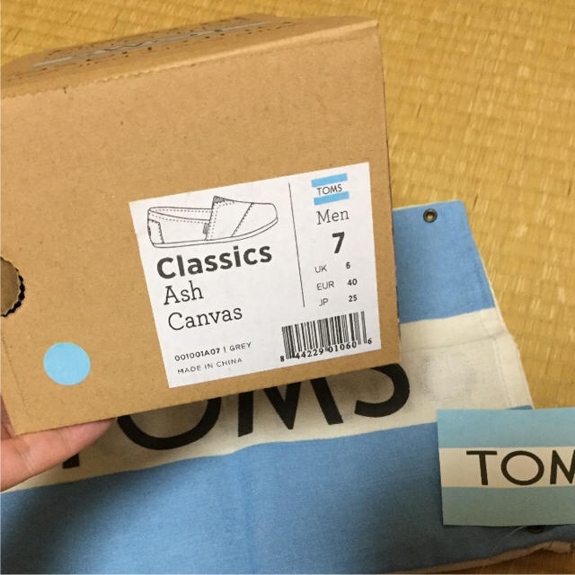 TOMS(トムズ)のTOMS スリッポン 25cm レディースの靴/シューズ(スリッポン/モカシン)の商品写真