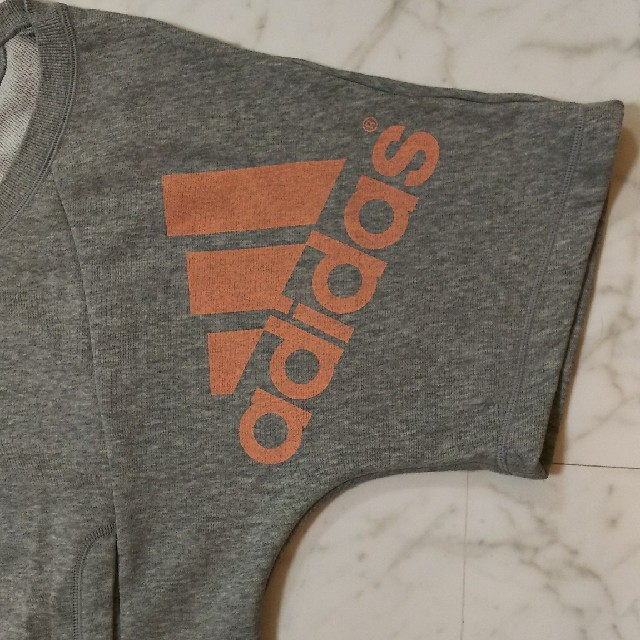 adidas(アディダス)の美品！新品同様アディダス レディースのトップス(Tシャツ(半袖/袖なし))の商品写真