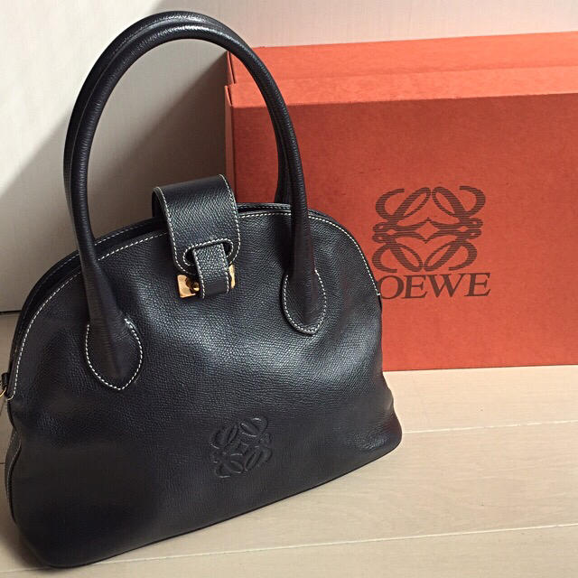 LOEWE❤️ハナミズキ様専用です（^人^）