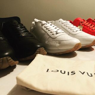 シュプリーム(Supreme)の【hasecchi様専用】SUPREME LouisVuitton スニーカー(スニーカー)