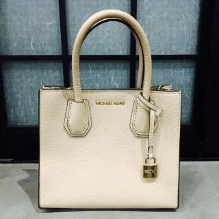 マイケルコース(Michael Kors)のマイケルコース○ほぼ未使用(ハンドバッグ)