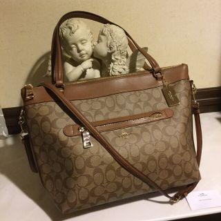 コーチ(COACH)の新品☆COACH☆トートバッグ カーキ ライトブラウン PVCレザー ¥7.2万(トートバッグ)