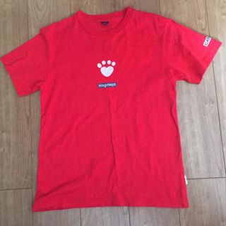 ドッグデプト(DOG DEPT)の【DOG DEPT】ハート足跡の赤いＴシャツ(Tシャツ(半袖/袖なし))