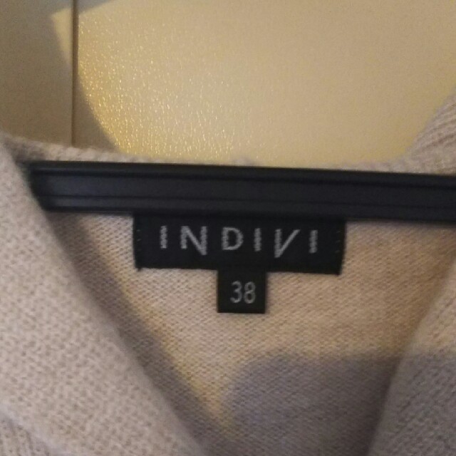 INDIVI(インディヴィ)の美品 INDIVI ダッフル風ニットカーディガン レディースのトップス(カーディガン)の商品写真