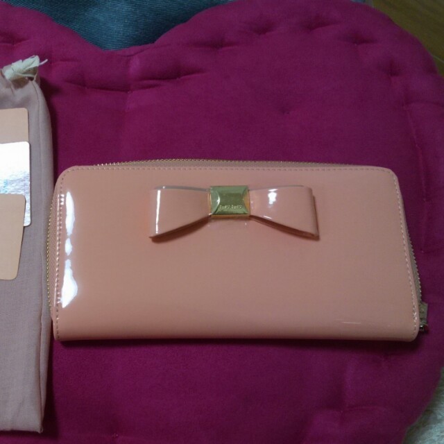 MIUMIU*長財布 レディースのファッション小物(財布)の商品写真